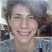 estudiante de fisica en la UBA con costumbre a explicarle a sus pares